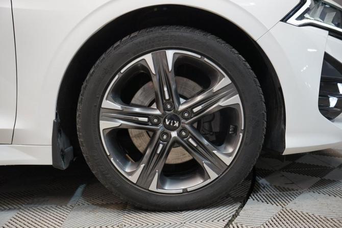 Kia K5 III с пробегом 2020 года, цена 2 655 000 рублей, 131000 км, седан, Автокод Объявления