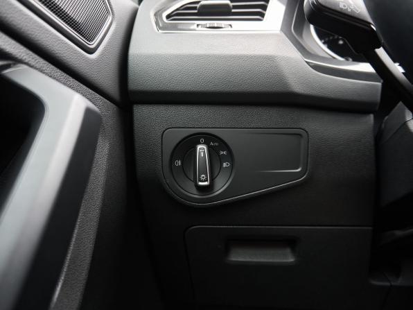 Volkswagen Tiguan II Рестайлинг с пробегом 2021 года, цена 2 987 000 рублей, 24941 км, внедорожник, Автокод Объявления