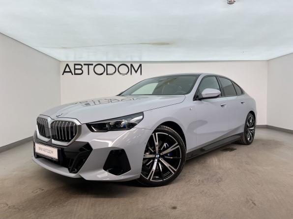 BMW 5 серии VIII (G60/G61/G68) с пробегом 2025 года, цена 8 840 000 рублей, 12500 км, седан, Автокод Объявления
