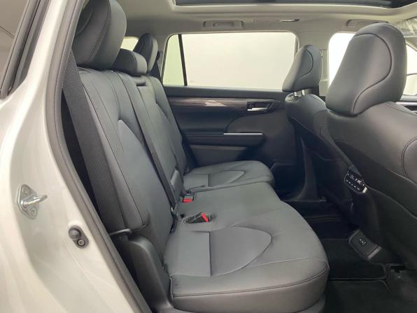 Toyota Highlander IV (XU70) с пробегом 2025 года, цена 5 499 000 рублей, 791 км, внедорожник, Автокод Объявления