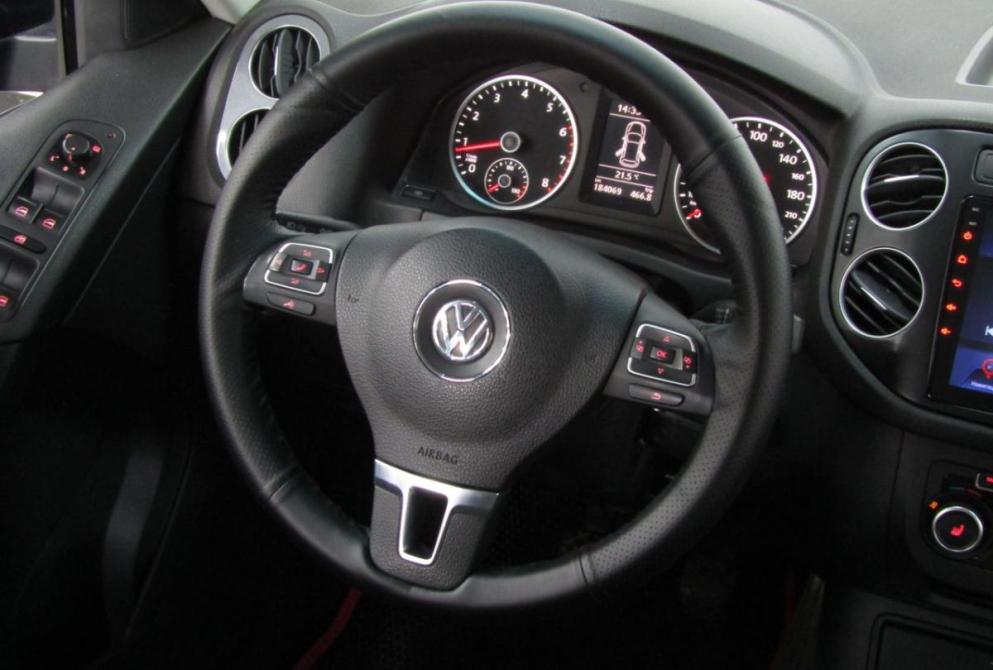 Volkswagen Tiguan I Рестайлинг Екатеринбург  - изображение 18