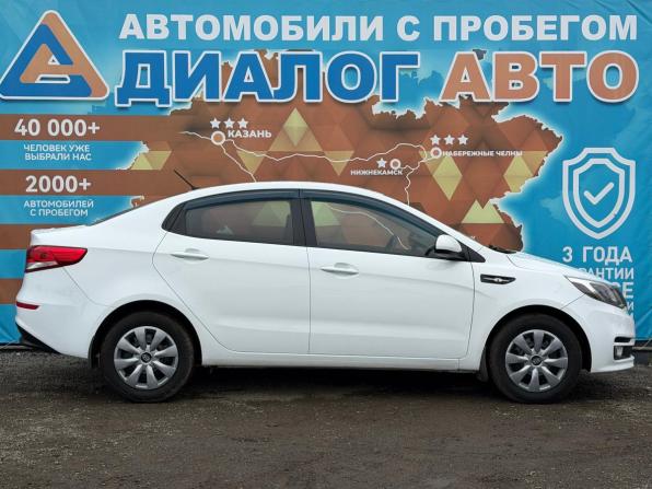Kia Rio III Рестайлинг с пробегом 2016 года, цена 851 000 рублей, 138300 км, седан, Автокод Объявления
