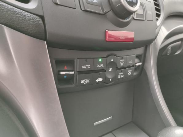 Honda Accord VIII Рестайлинг с пробегом 2011 года, цена 1 110 000 рублей, 219322 км, седан, Автокод Объявления