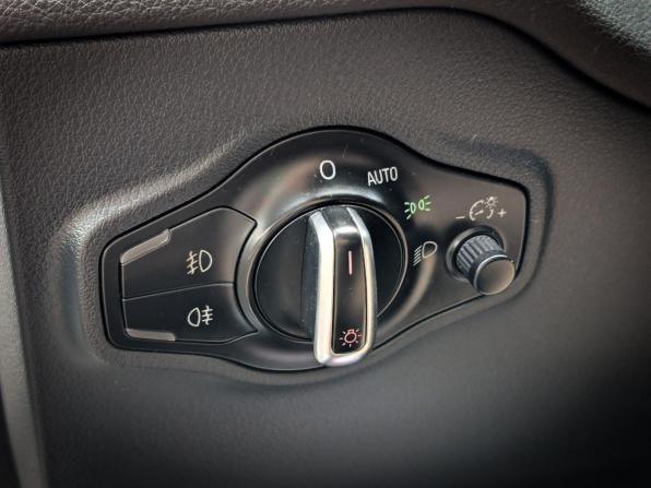 Audi Q5 I (8R) с пробегом 2011 года, цена 1 299 000 рублей, 217100 км, внедорожник, Автокод Объявления