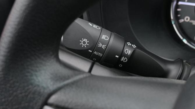 Toyota Hilux VIII Рестайлинг 2 с пробегом 2025 года, цена 7 500 000 рублей, 10 км, пикап, Автокод Объявления