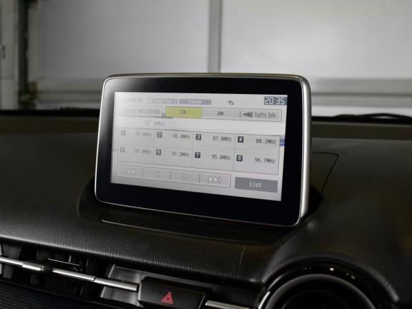 Mazda Demio IV (DJ) с пробегом 2017 года, цена 1 120 995 рублей, 158661 км, хэтчбек, Автокод Объявления