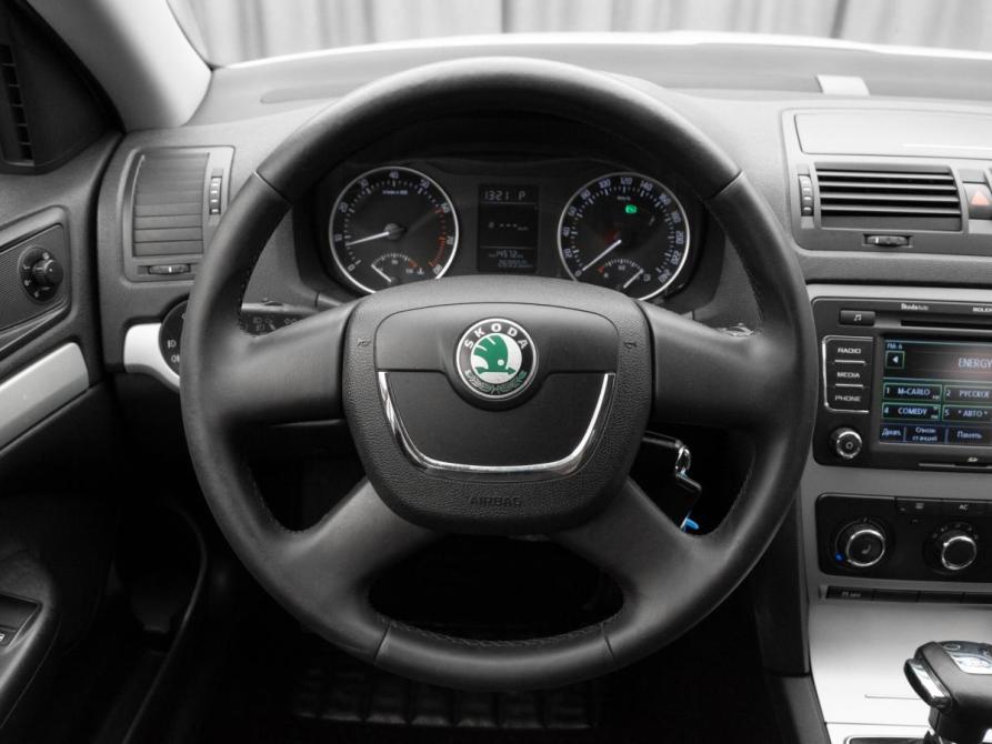 Skoda Octavia II (A5) Рестайлинг Москва  - изображение 10