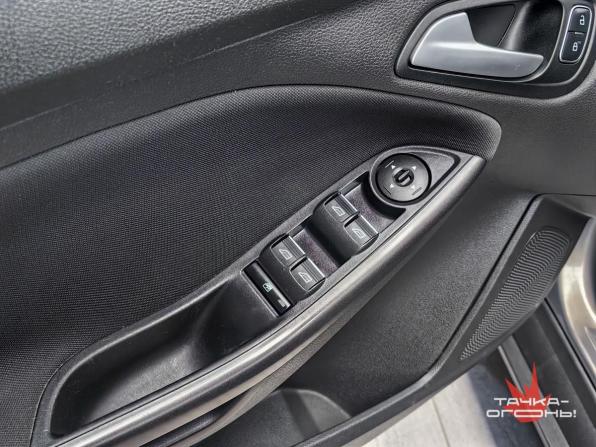 Ford Focus III Рестайлинг с пробегом 2016 года, цена 948 000 рублей, 120000 км, хэтчбек, Автокод Объявления