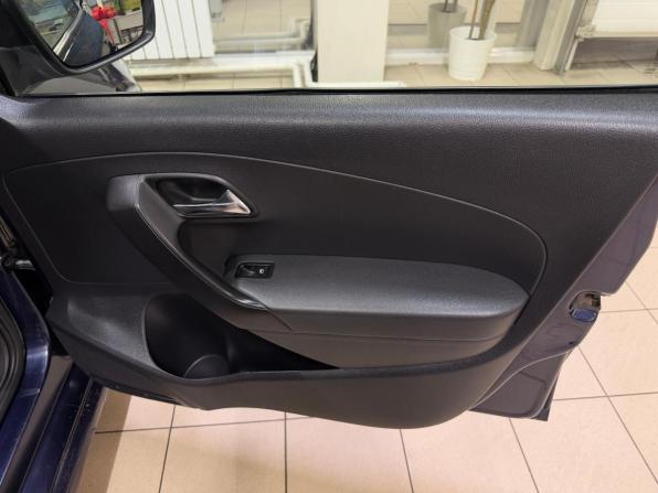 Volkswagen Polo V с пробегом 2012 года, цена 595 000 рублей, 169000 км, седан, Автокод Объявления