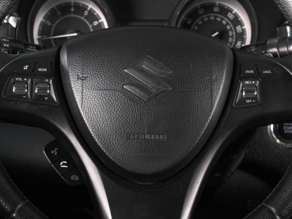 Suzuki Kizashi с пробегом 2009 года, цена 919 000 рублей, 285920 км, седан, Автокод Объявления