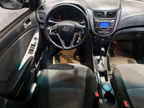 Hyundai Solaris I с пробегом 2013 года, цена 875 000 рублей, 100428 км, седан, Автокод Объявления