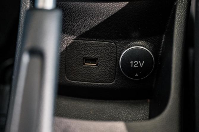 Ford Fiesta Mk6 Рестайлинг с пробегом 2018 года, цена 960 000 рублей, 90700 км, хэтчбек, Автокод Объявления