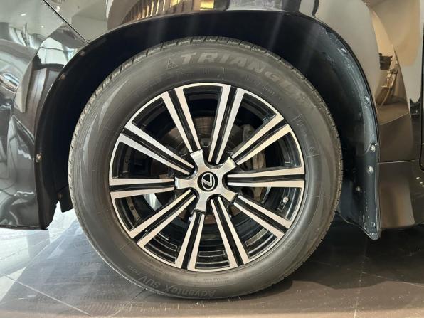 Lexus LX III Рестайлинг 2 с пробегом 2017 года, цена 7 699 000 рублей, 107954 км, внедорожник, Автокод Объявления