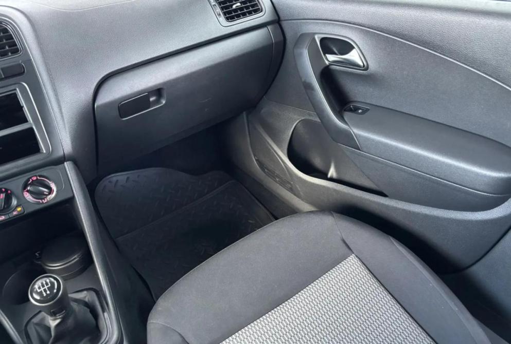 Volkswagen Polo V Киров  - изображение 13