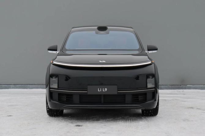 Li Auto (Lixiang) L9 I Рестайлинг с пробегом 2025 года, цена 9 490 000 рублей, 5 км, внедорожник, Автокод Объявления