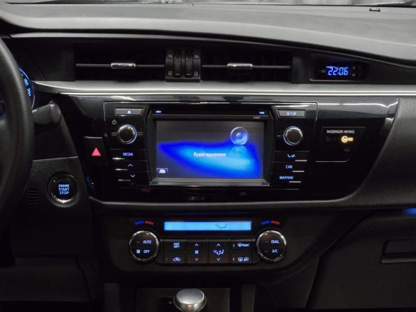 Toyota Corolla XI (E160 E170 E180) с пробегом 2013 года, цена 1 215 000 рублей, 203000 км, седан, Автокод Объявления