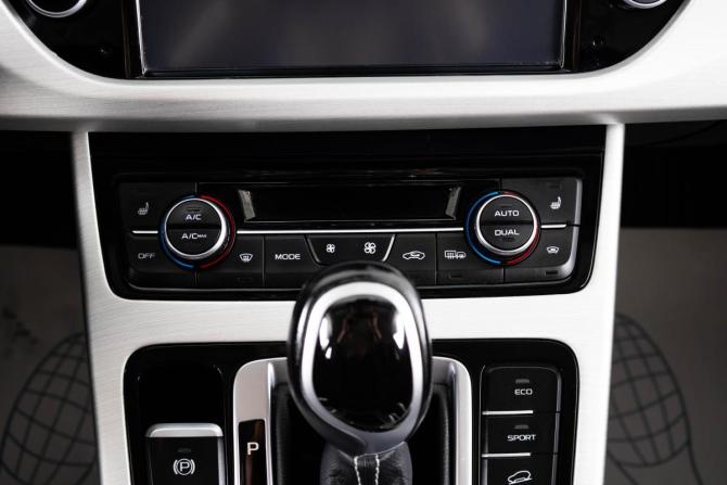 Geely Atlas I с пробегом 2021 года, цена 1 539 000 рублей, 180000 км, внедорожник, Автокод Объявления