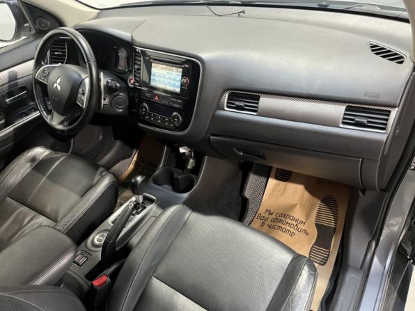 Mitsubishi Outlander III с пробегом 2013 года, цена 1 225 000 рублей, 210330 км, внедорожник, Автокод Объявления