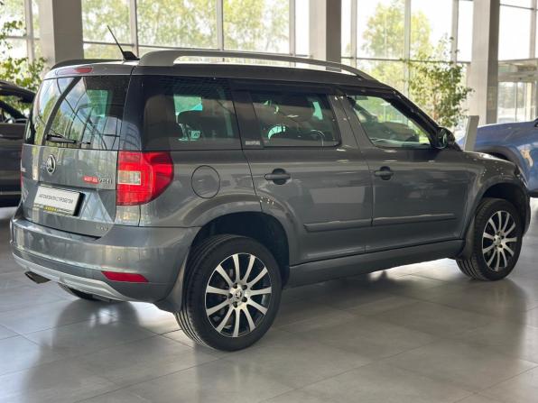 Skoda Yeti I Рестайлинг с пробегом 2018 года, цена 1 370 000 рублей, 124000 км, внедорожник, Автокод Объявления