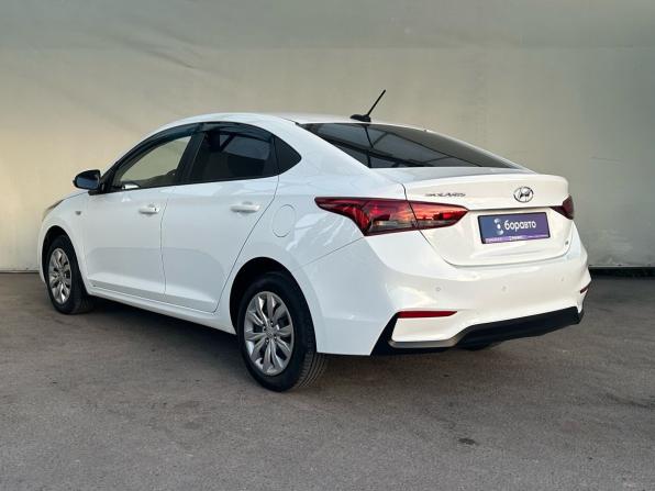 Hyundai Solaris II с пробегом 2019 года, цена 1 280 000 рублей, 137836 км, седан, Автокод Объявления