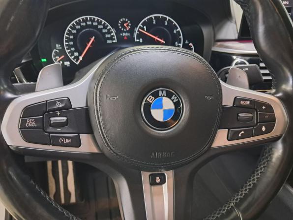 BMW 5 серии VII (G30/G31/G38) с пробегом 2018 года, цена 4 050 000 рублей, 173050 км, седан, Автокод Объявления