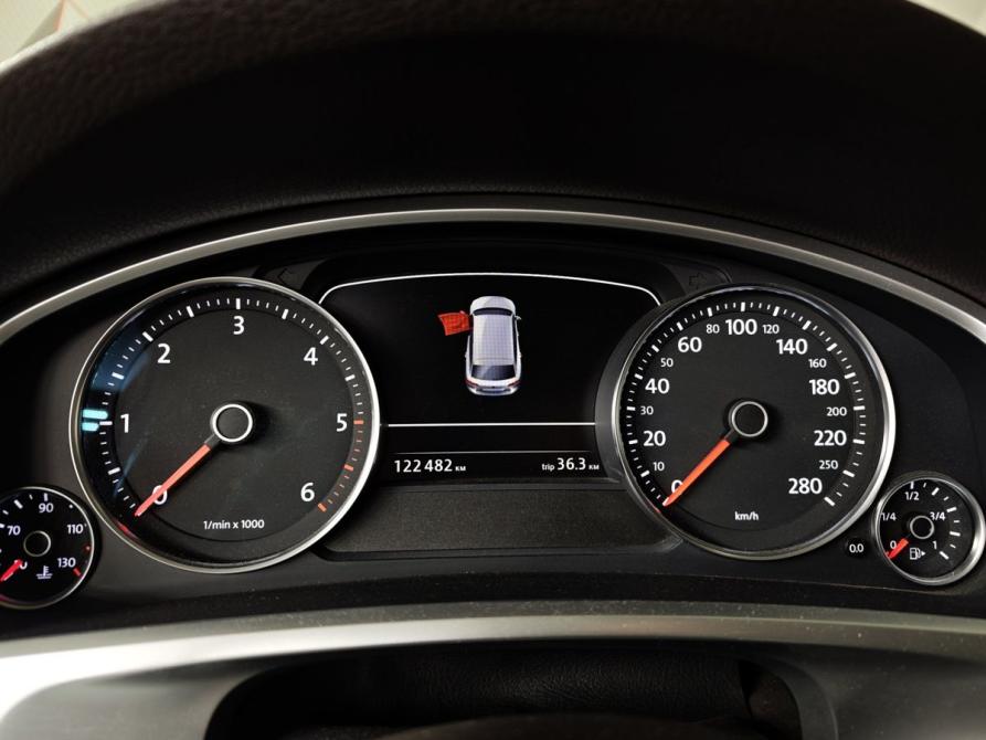 Volkswagen Touareg II Рестайлинг Москва  - изображение 18