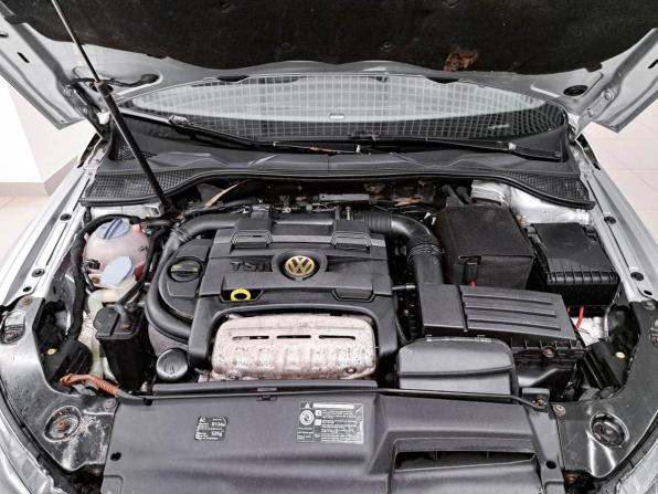 Volkswagen Scirocco III с пробегом 2008 года, цена 800 000 рублей, 281921 км, хэтчбек, Автокод Объявления