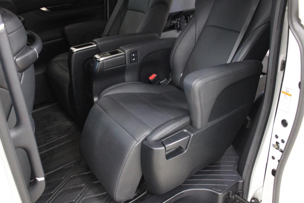 Toyota Alphard III Рестайлинг Томск  - изображение 15