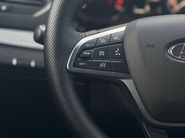 Lada (ВАЗ) Vesta I Рестайлинг (NG) с пробегом 2023 года, цена 1 299 000 рублей, 61227 км, универсал, Автокод Объявления