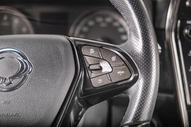 SsangYong Tivoli I Рестайлинг с пробегом 2019 года, цена 1 849 000 рублей, 115000 км, внедорожник, Автокод Объявления