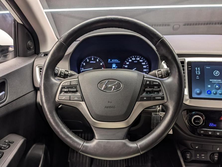 Hyundai Solaris II Москва  - изображение 21