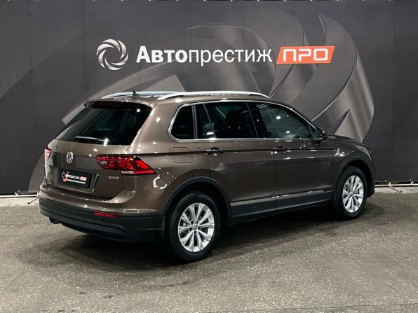 Volkswagen Tiguan II с пробегом 2018 года, цена 2 540 000 рублей, 120495 км, внедорожник, Автокод Объявления