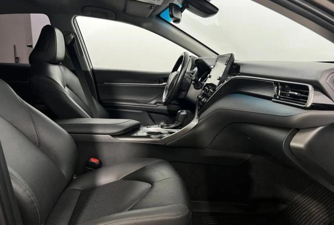 Toyota Camry VIII (XV70) Рестайлинг с пробегом 2021 года, цена 3 400 000 рублей, 79845 км, седан, Автокод Объявления