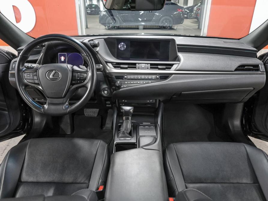 Lexus ES VII Москва  - изображение 15