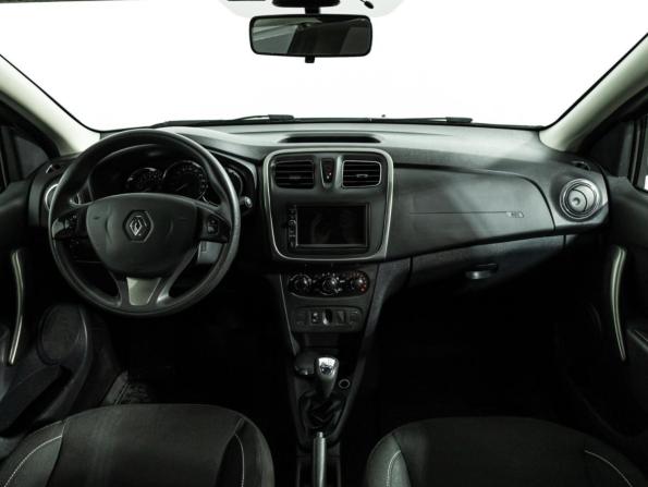 Renault Sandero II с пробегом 2015 года, цена 949 700 рублей, 103408 км, хэтчбек, Автокод Объявления