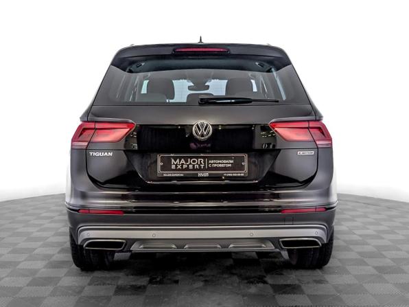 Volkswagen Tiguan II с пробегом 2019 года, цена 2 850 000 рублей, 98000 км, внедорожник, Автокод Объявления
