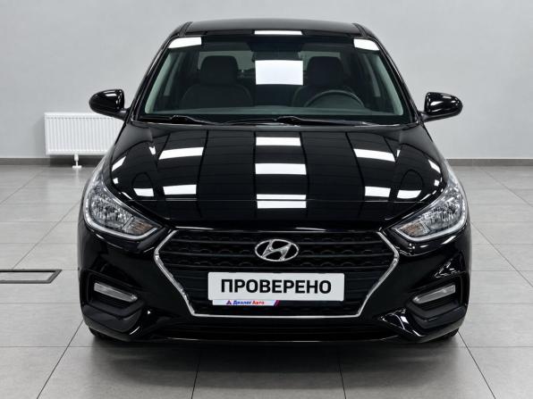 Hyundai Solaris II с пробегом 2017 года, цена 1 350 000 рублей, 105382 км, седан, Автокод Объявления