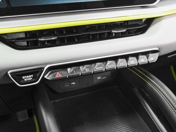 Geely Coolray I Рестайлинг с пробегом 2023 года, цена 1 898 000 рублей, 47175 км, внедорожник, Автокод Объявления