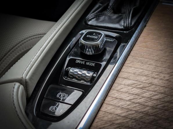 Volvo XC90 II с пробегом 2015 года, цена 3 149 500 рублей, 168100 км, внедорожник, Автокод Объявления