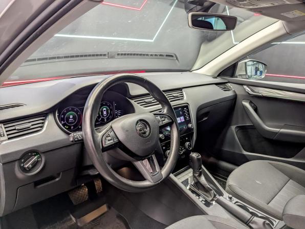 Skoda Octavia III (A7) Рестайлинг с пробегом 2020 года, цена 2 065 000 рублей, 61478 км, лифтбек, Автокод Объявления