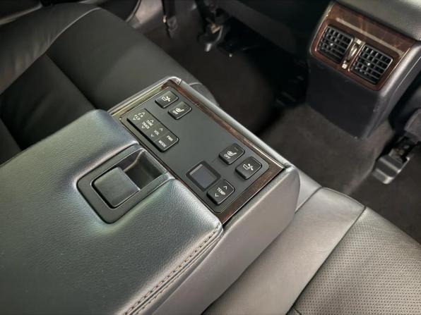 Toyota Camry VII (XV50) Рестайлинг 2 с пробегом 2017 года, цена 2 220 000 рублей, 157075 км, седан, Автокод Объявления