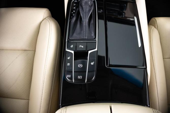 Kia K7 VG (I) с пробегом 2017 года, цена 2 199 000 рублей, 109256 км, седан, Автокод Объявления