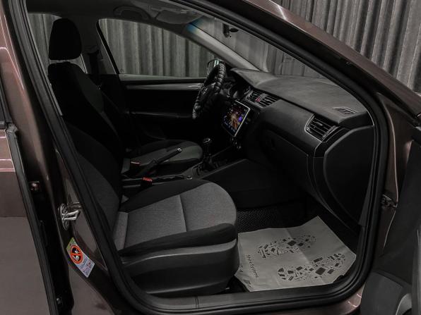 Skoda Octavia III (A7) с пробегом 2014 года, цена 679 000 рублей, 210000 км, лифтбек, Автокод Объявления