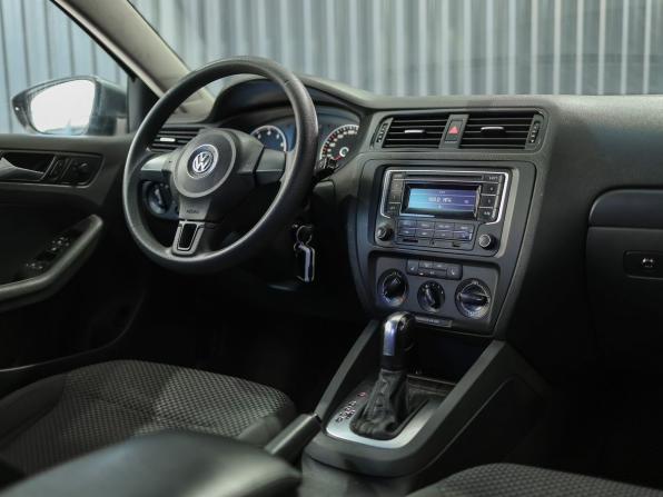Volkswagen Jetta VI Рестайлинг с пробегом 2014 года, цена 909 000 рублей, 202000 км, седан, Автокод Объявления