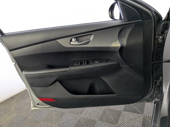 Kia Cerato IV с пробегом 2018 года, цена 1 590 000 рублей, 180204 км, седан, Автокод Объявления