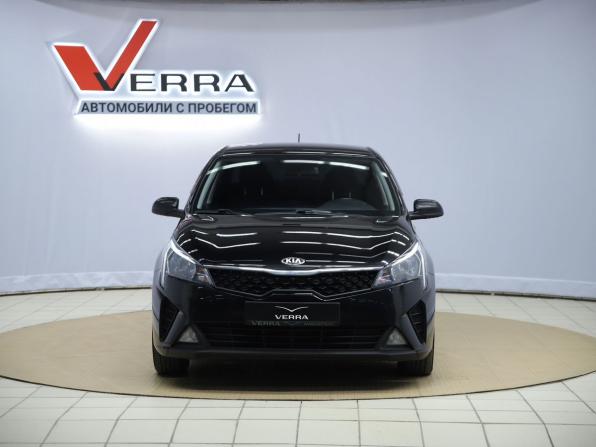 Kia Rio IV Рестайлинг с пробегом 2021 года, цена 1 410 000 рублей, 151678 км, седан, Автокод Объявления