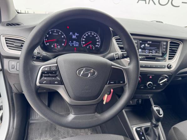 Hyundai Solaris II Рестайлинг с пробегом 2020 года, цена 1 330 000 рублей, 66056 км, седан, Автокод Объявления