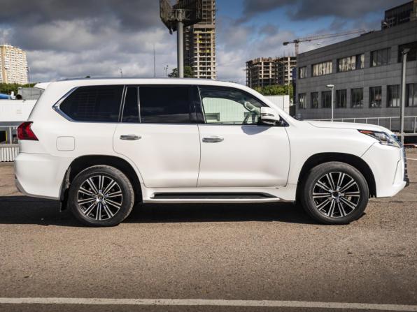 Lexus LX III Рестайлинг 2 с пробегом 2017 года, цена 6 248 000 рублей, 210650 км, внедорожник, Автокод Объявления