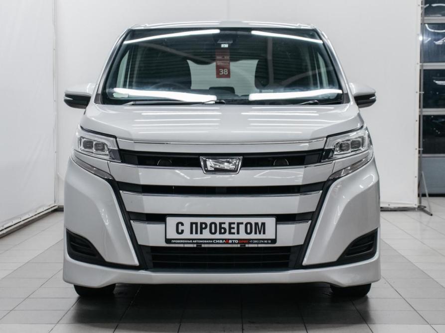 Toyota Noah III (R80) Рестайлинг Красноярск  - изображение 3