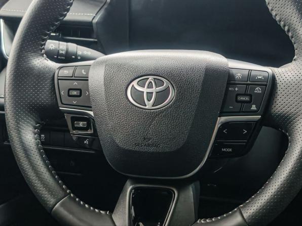 Toyota Camry IX (XV80) China Market с пробегом 2024 года, цена 4 250 000 рублей, 10000 км, седан, Автокод Объявления